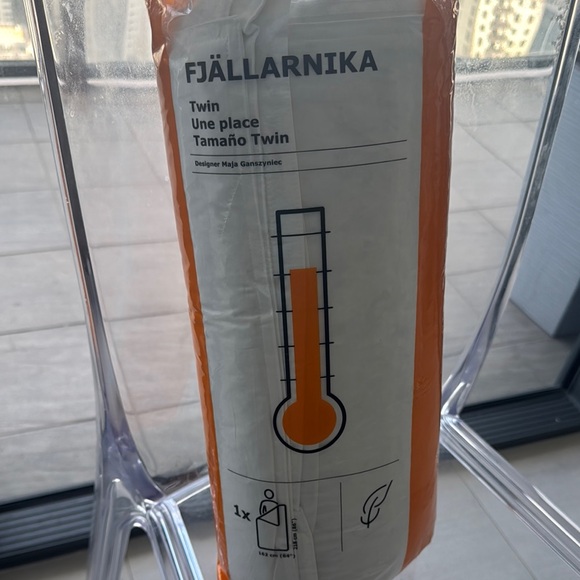 IKEA FJÄLLARNIKA Comforter in White - Picture 1 of 2
